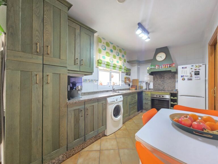 1b0a8669428bc3533ae2c6c223db7938 - 15