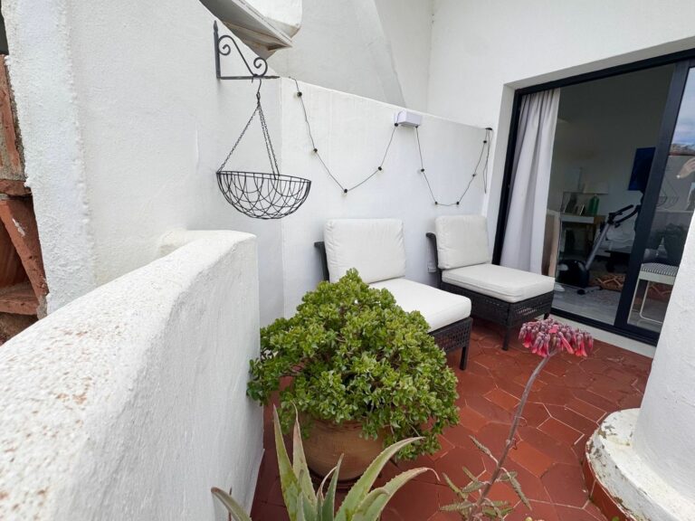 1c40ff1854e09bc05df6e3b00331ec9d - 6