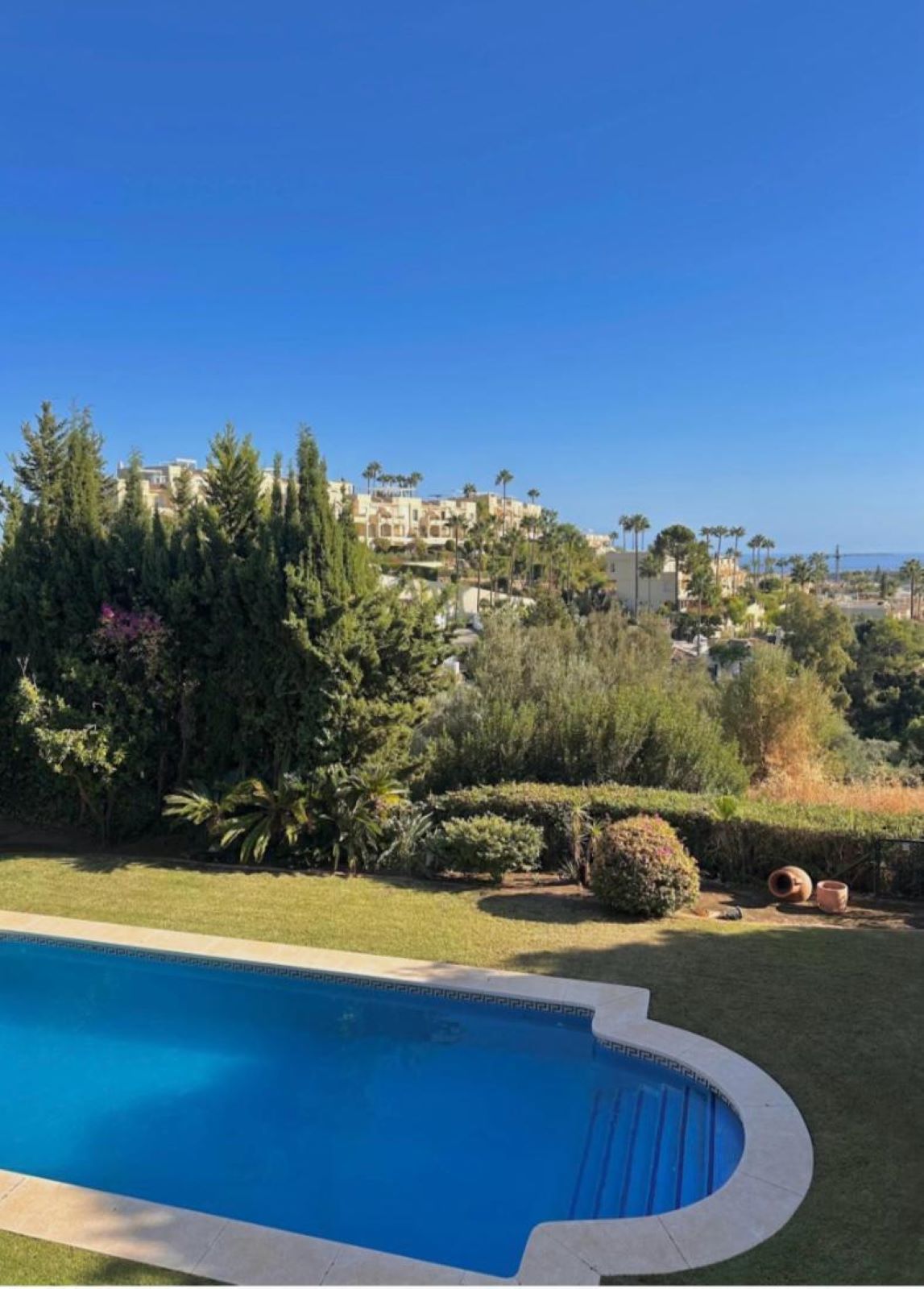 1d32e4a50c824dda9a73670f55a3cee2 - 10