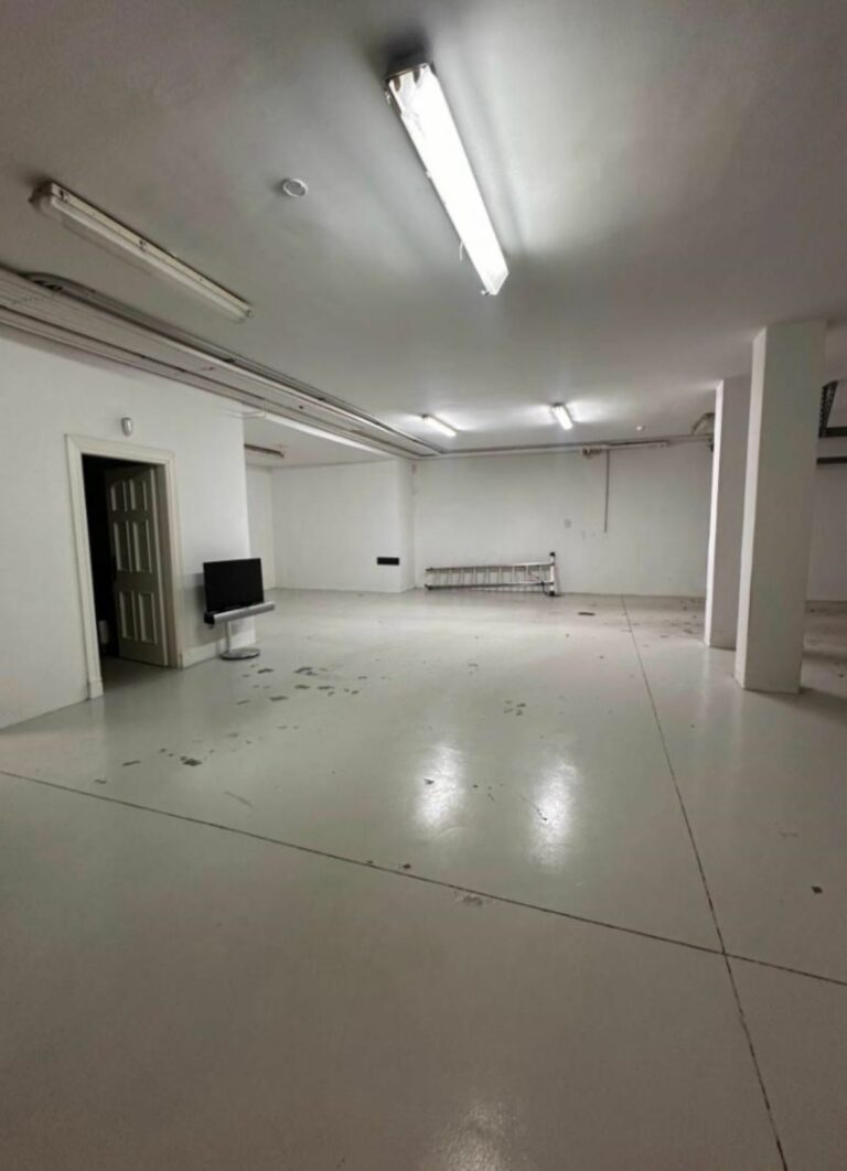 1d32e4a50c824dda9a73670f55a3cee2 - 11