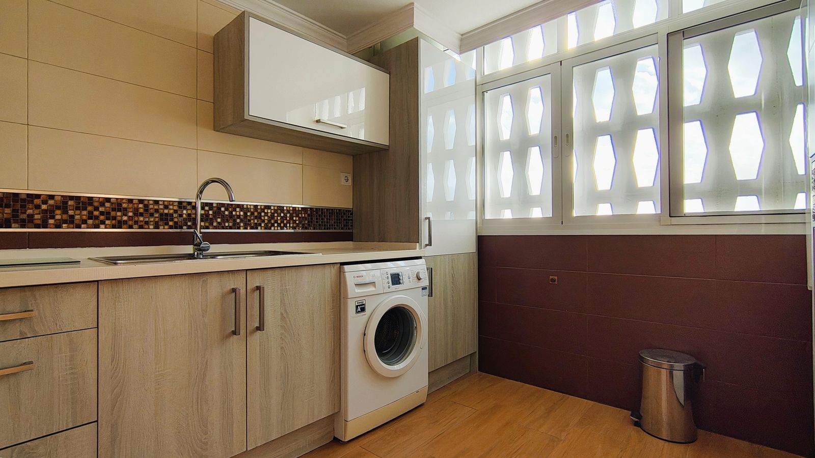 1da854bb29e825fdcf5a6ee557425481 - 5