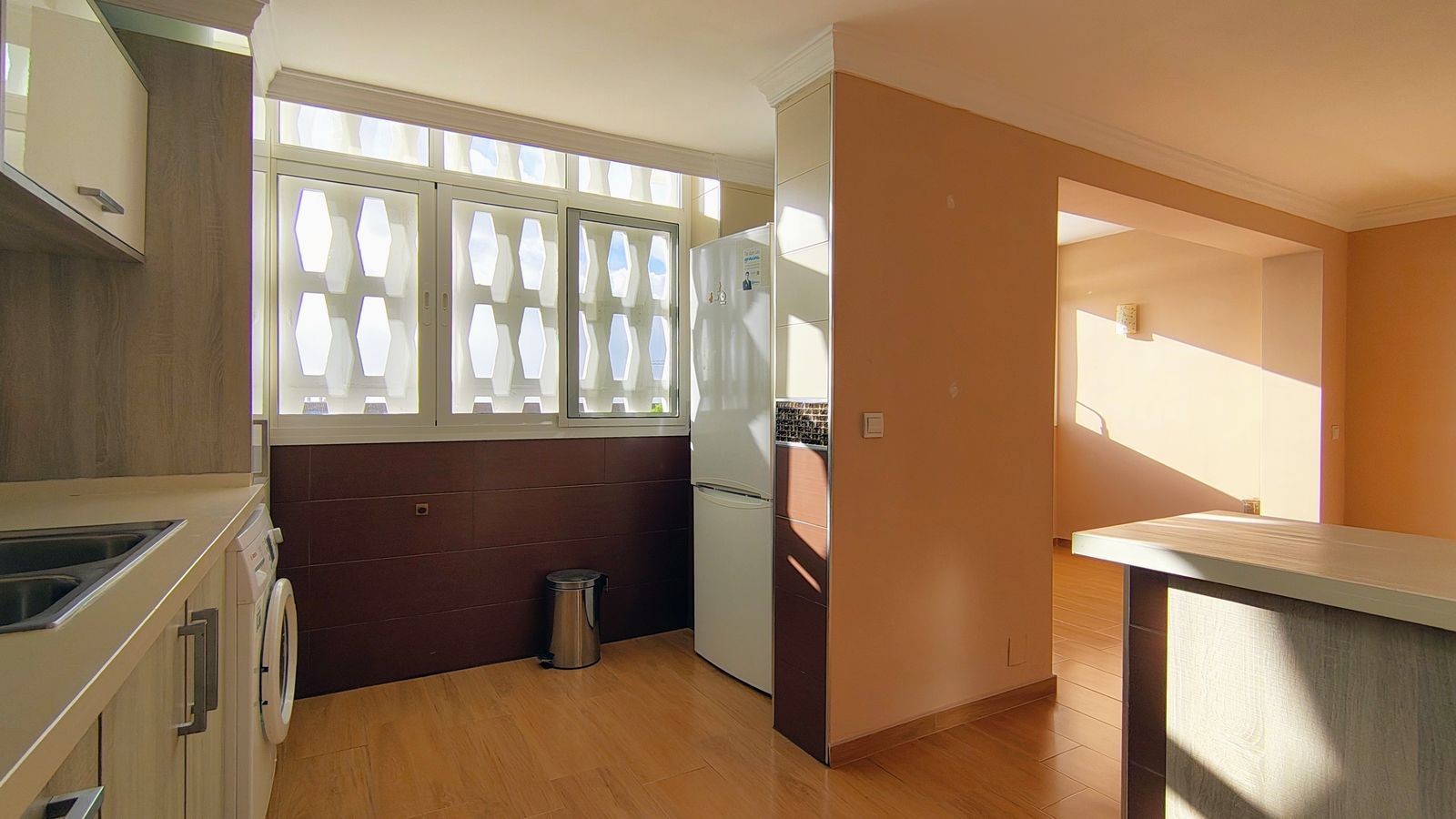 1da854bb29e825fdcf5a6ee557425481 - 7