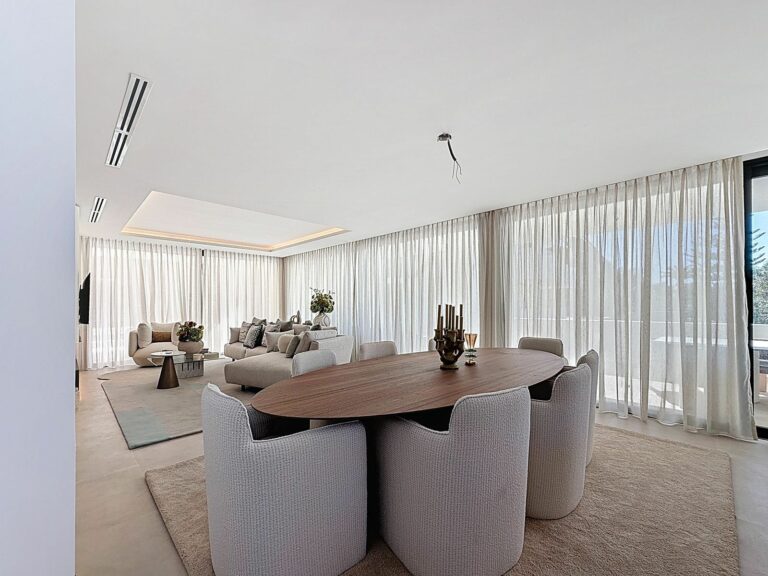 1edc1c90499e4edae09935b97c333121 - 7