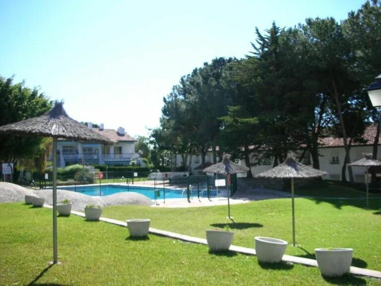 1fb25e808777343f4f200b574d157002 - 1