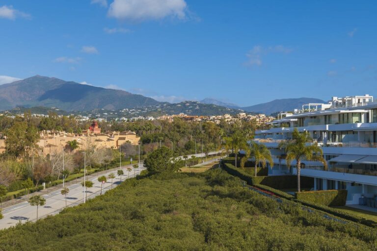 20eafd2712f1582a5fb2eeb651e219a3 - 10