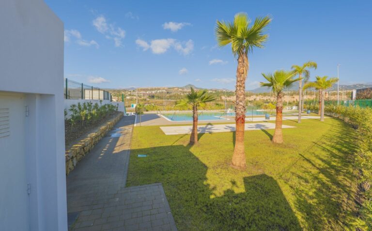 20eafd2712f1582a5fb2eeb651e219a3 - 11