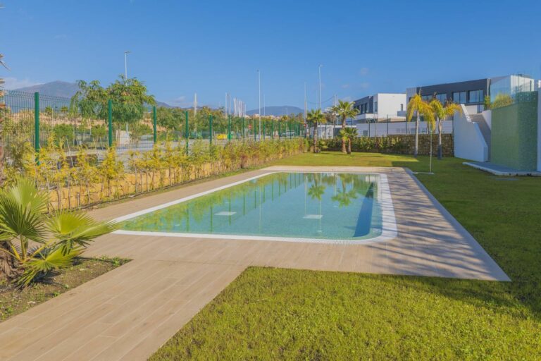 20eafd2712f1582a5fb2eeb651e219a3 - 14