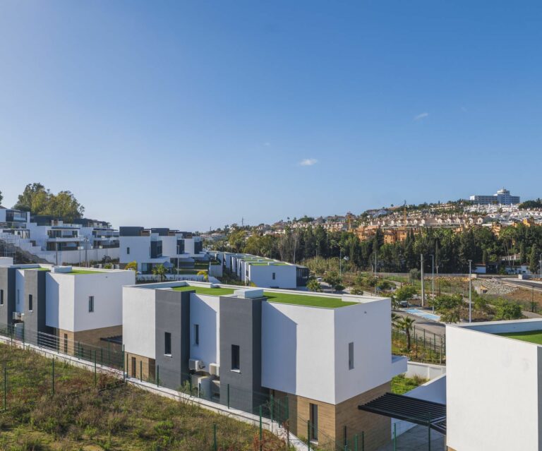 20eafd2712f1582a5fb2eeb651e219a3 - 3