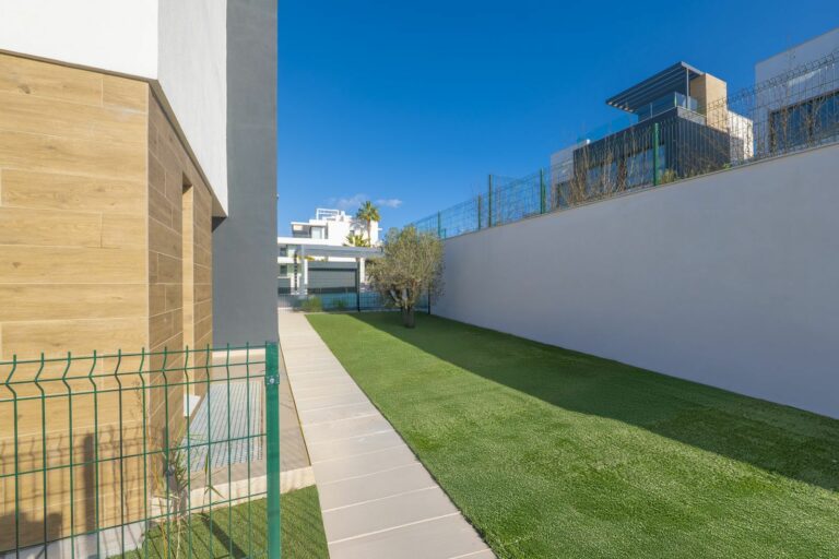 20eafd2712f1582a5fb2eeb651e219a3 - 6