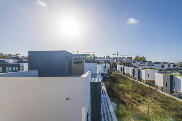 20eafd2712f1582a5fb2eeb651e219a3 - 8