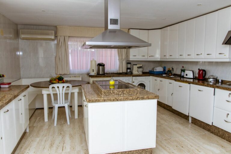 2131c572faf81223b279a15ddf41033f - 7