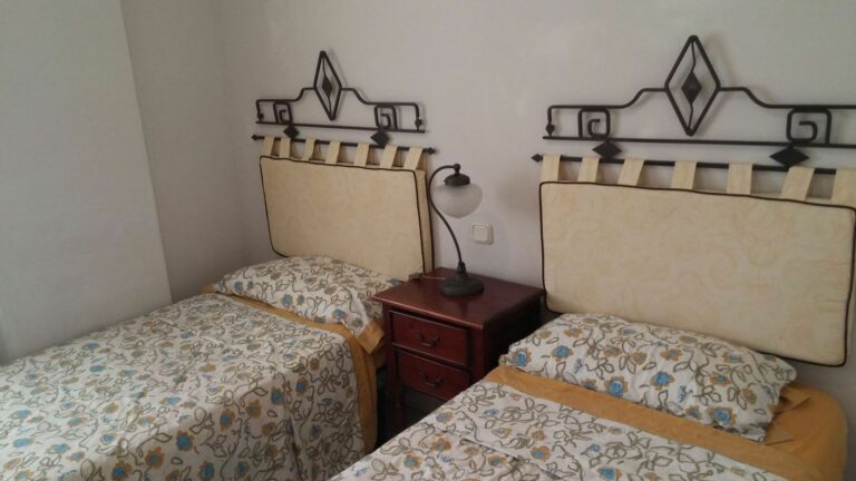 222ddc4b49e73bb1e63eae8185e56baa - 4