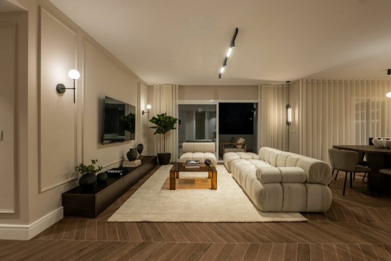 2268a7f4049bc40b61942a33a8fcd637 - 11