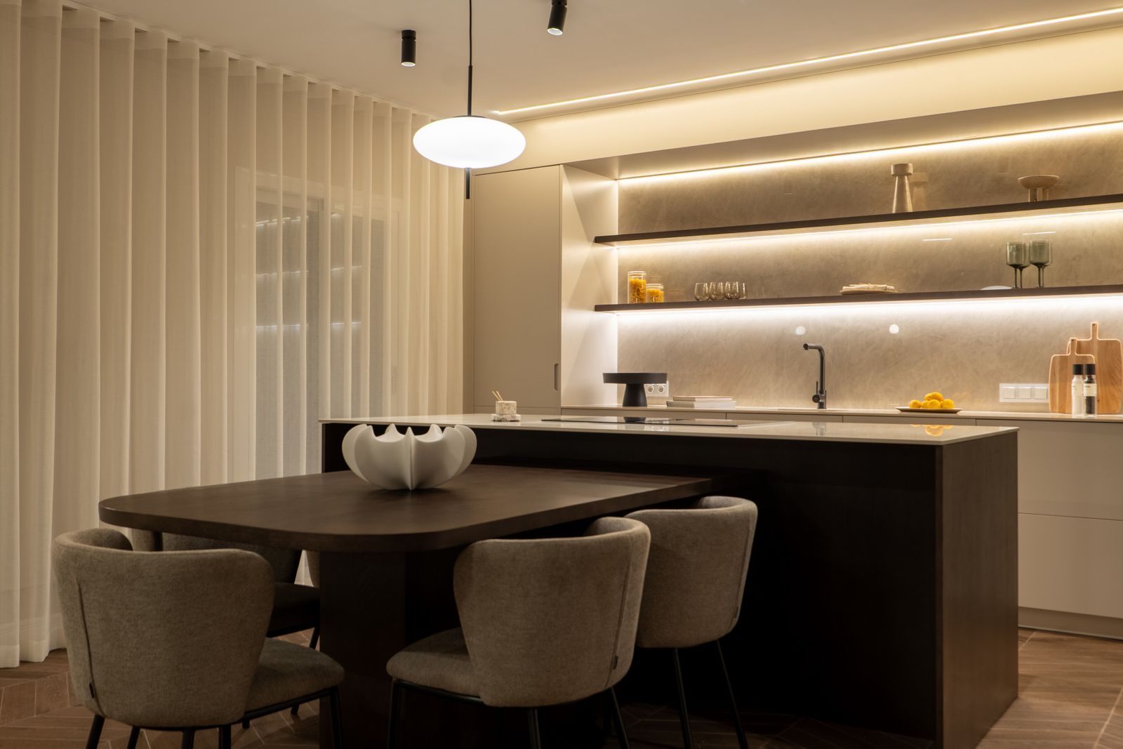 2268a7f4049bc40b61942a33a8fcd637 - 9