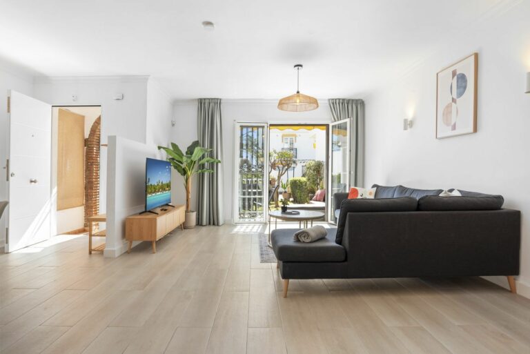 2285f22d434d8f766c6c8eb1260fdd9c - 7