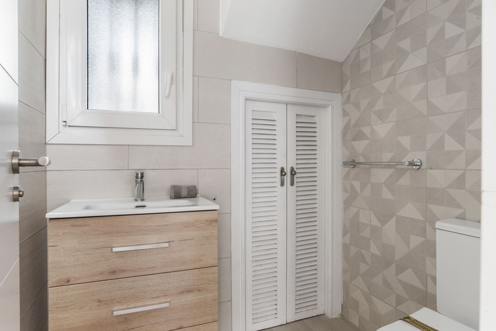 2285f22d434d8f766c6c8eb1260fdd9c - 9