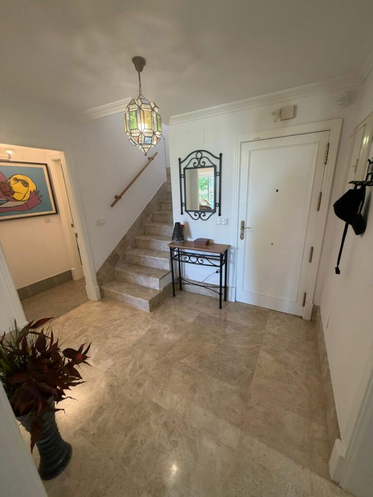 2292c200353459860c597de34782c4a1 - 16