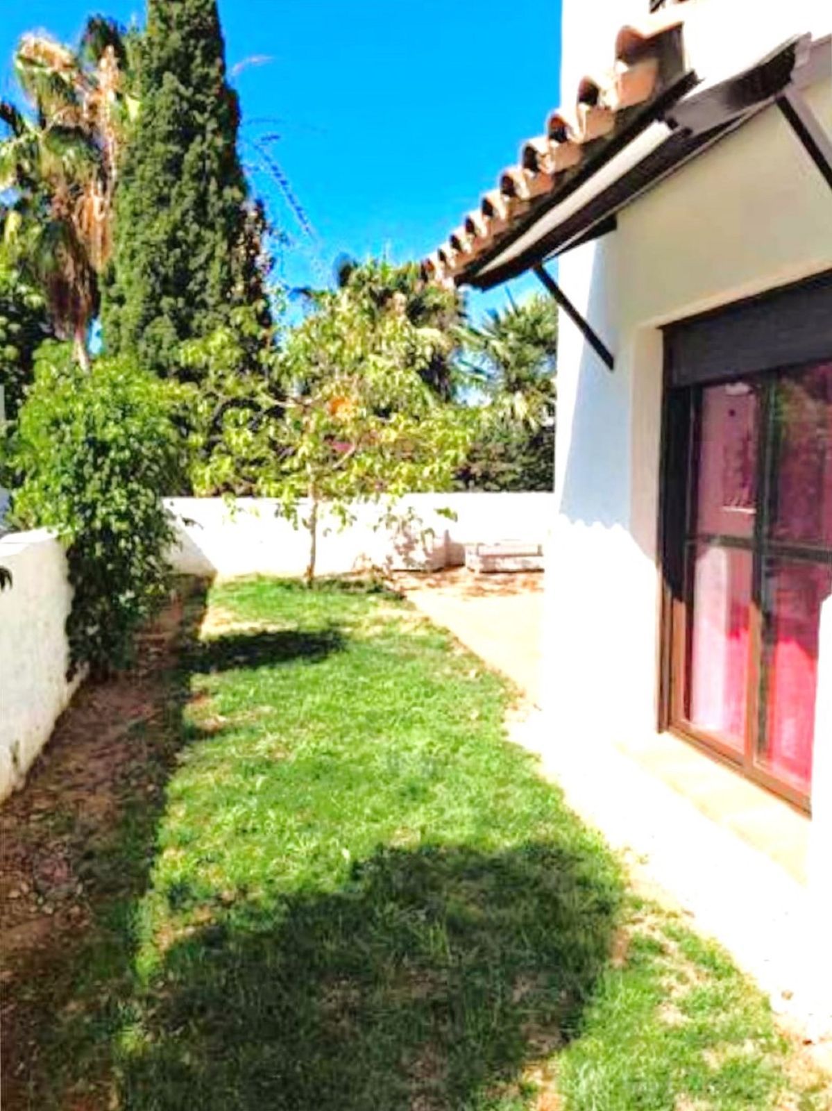 23c85d749b51cfcbc9c171920877da6a - 4