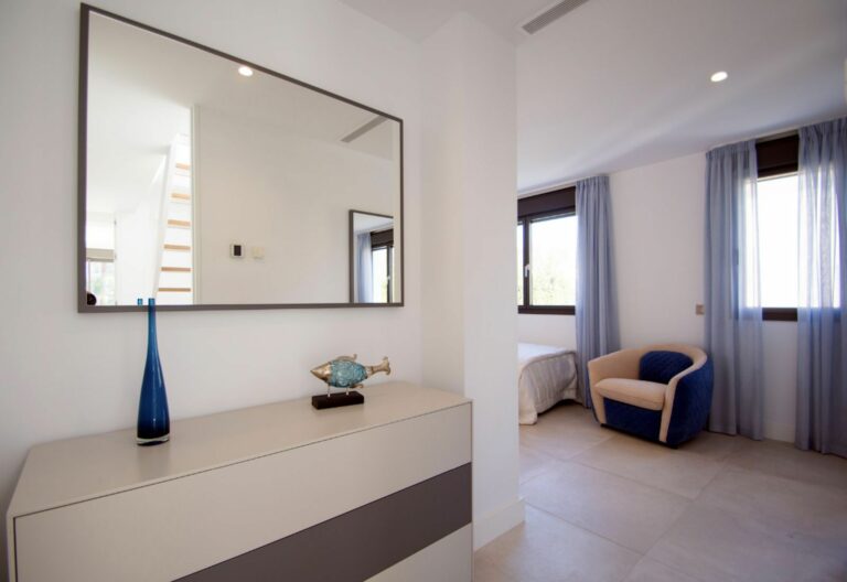 248d436b8aa04e458541b3e900822fa7 - 14