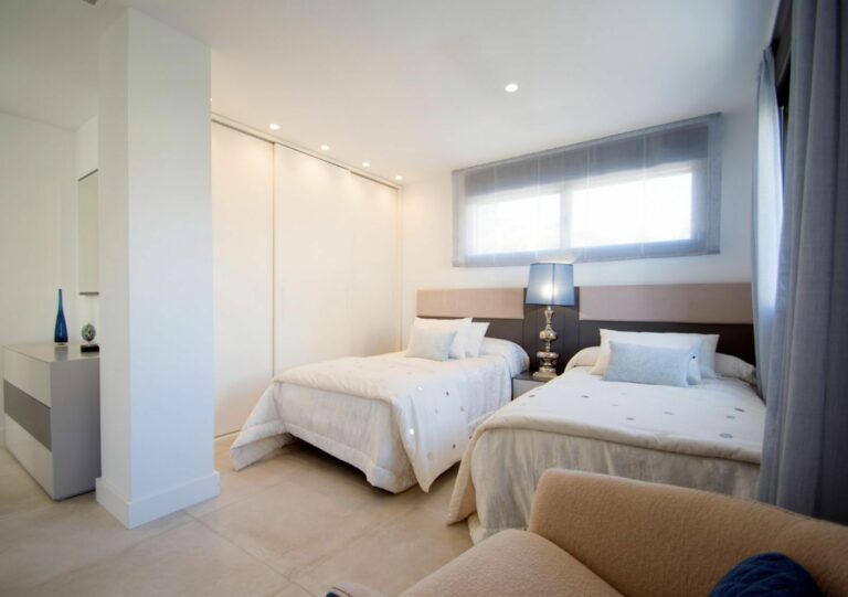 248d436b8aa04e458541b3e900822fa7 - 15