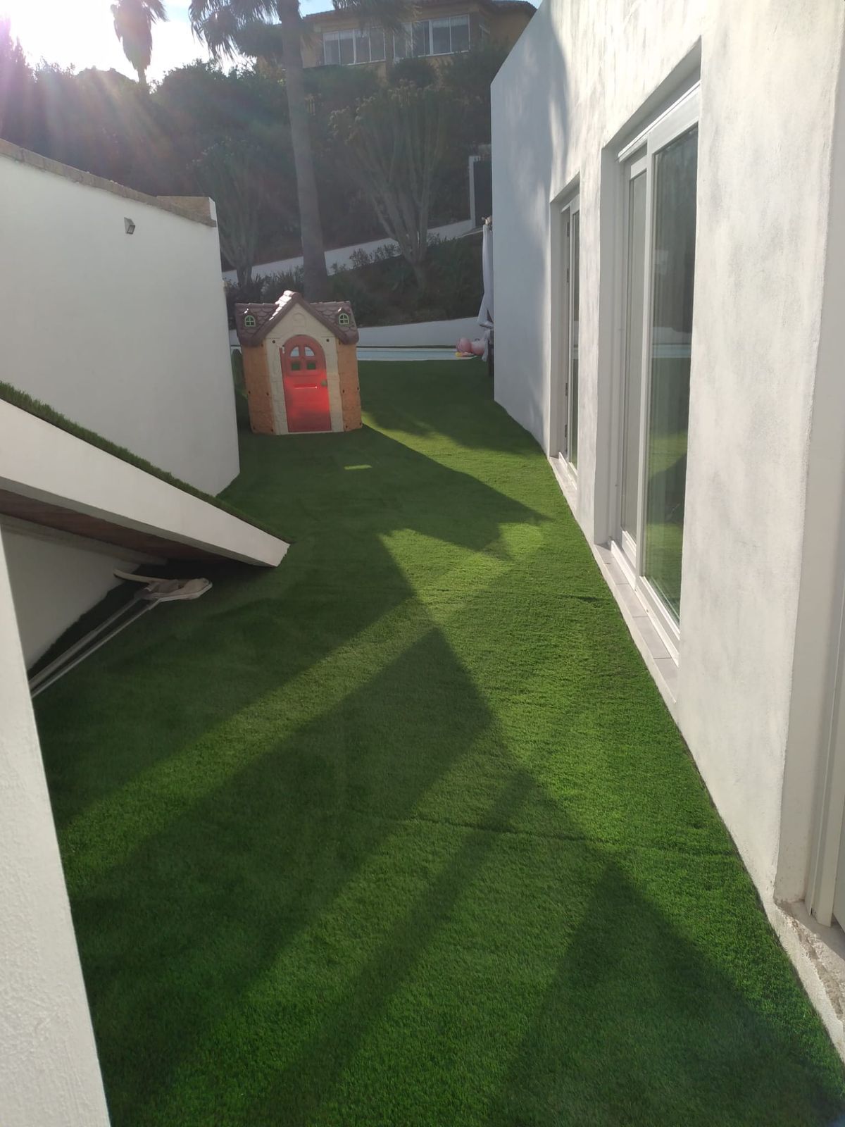 24bff886b6816e06b65a0963e73f4b04 - 12