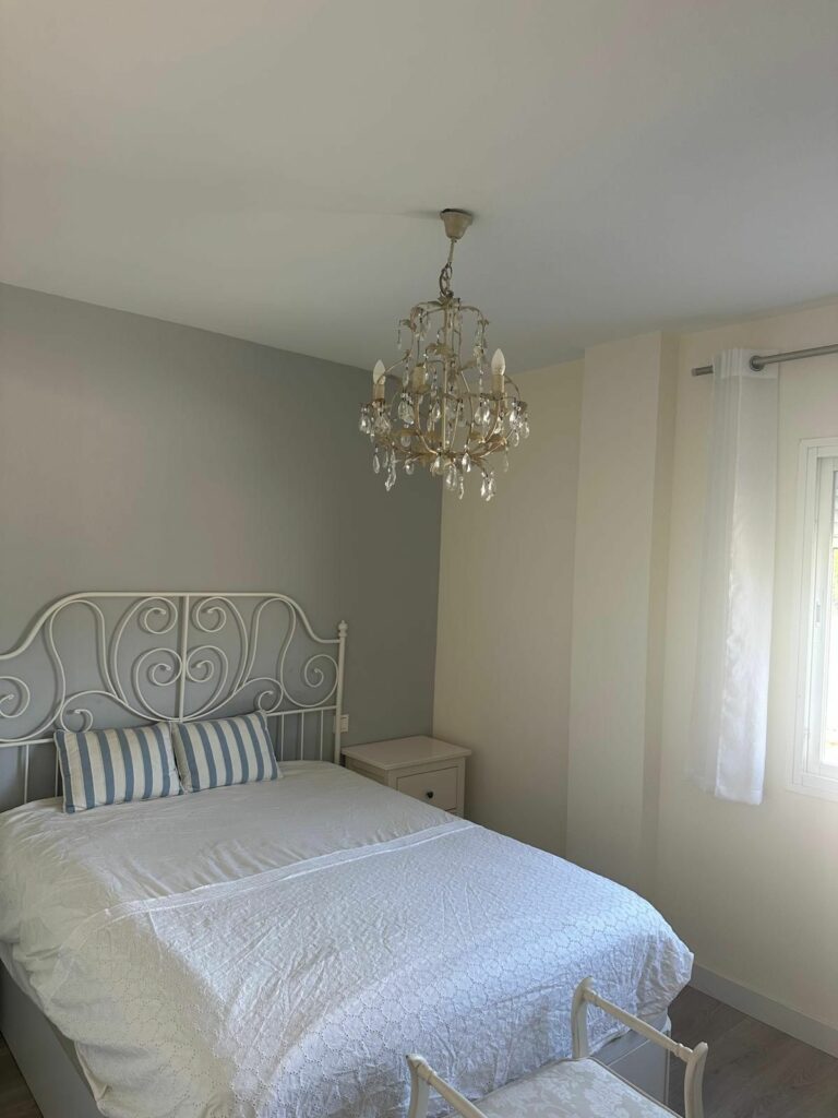 250344d5c7daed599eb7c0d6529b24a4 - 12