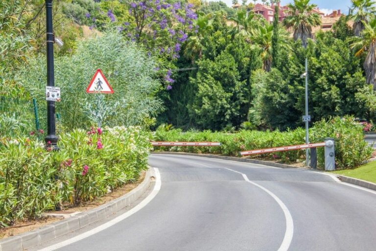 2733ed12f074323d4fd8a9035d323f0a - 3