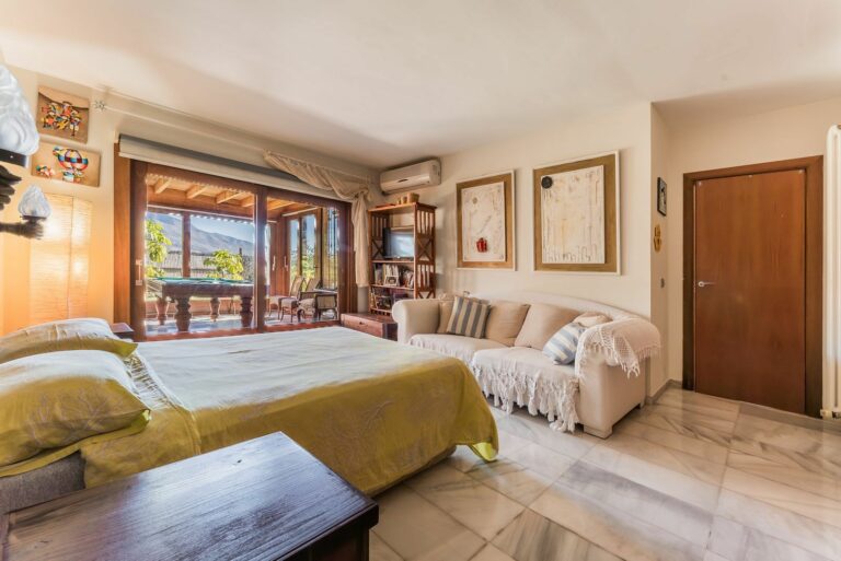 2811e35f4192ae589517a793e86de5b9 - 14