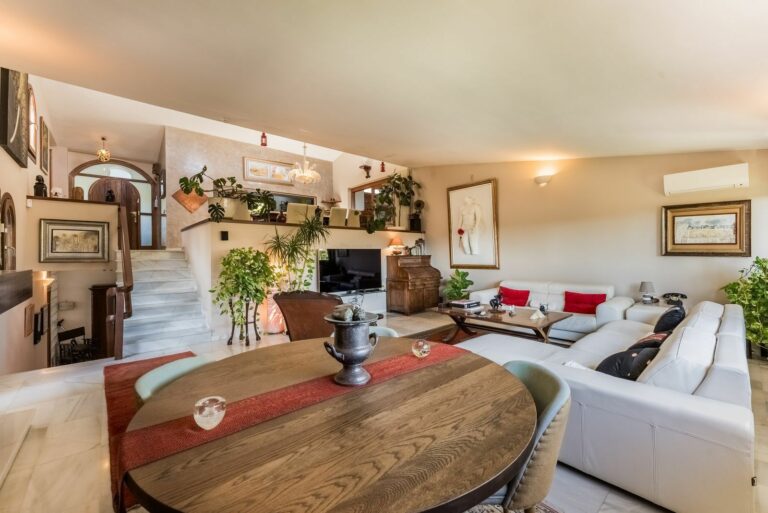 2811e35f4192ae589517a793e86de5b9 - 5