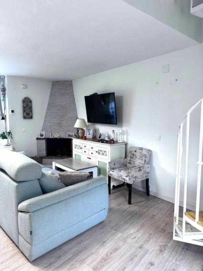 28e74aca24c28d38eefe5ee5251909d8 - 4