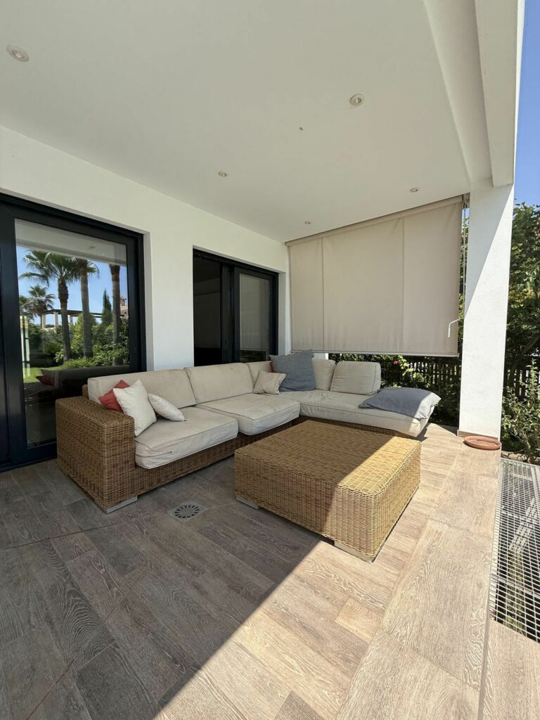 2a60441e2a4fe5f042c76d1dd4bb1963 - 16