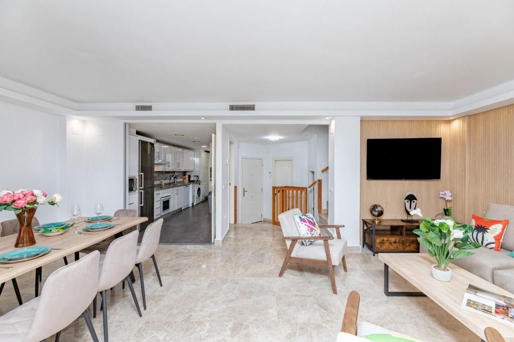 2a8869f5c472a1caa6be2ce50b023333 - 8