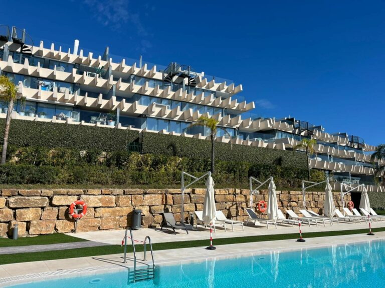 2ae79ea6efde82c1d070f9e4a71e5a96 - 1