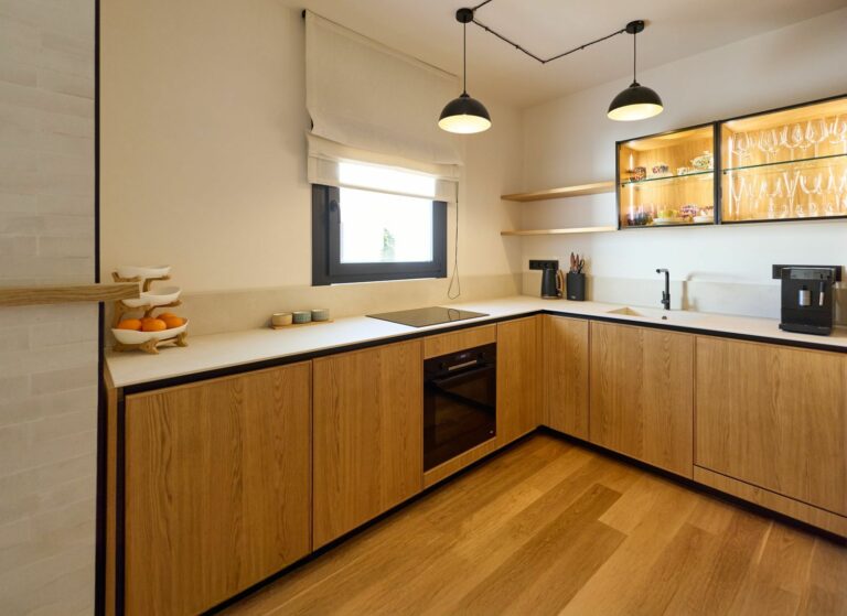 2af20327332b8a2687578602266b961d - 14