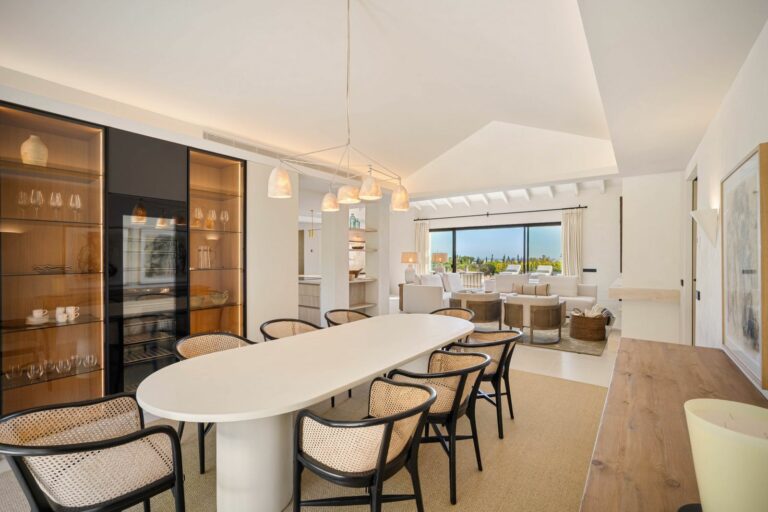 2ba4e8d66eb3253872204ab41b66b318 - 14