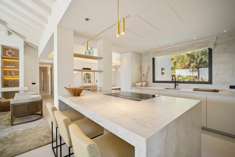 2ba4e8d66eb3253872204ab41b66b318 - 15