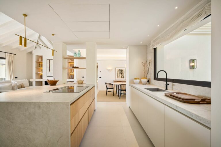 2ba4e8d66eb3253872204ab41b66b318 - 16