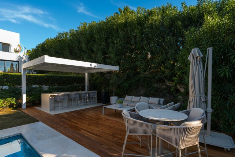 2bcb4f869f8c06ab28c47710d7fffab5 - 4