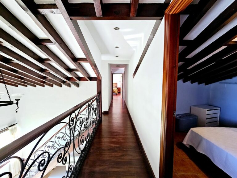 2ccd38b86be520bc9ac4bb15f89feff1 - 16