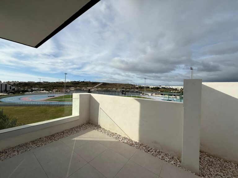 2df2eb5861403b8da6a7d88bc811f73f - 12