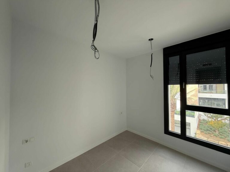 2df2eb5861403b8da6a7d88bc811f73f - 5