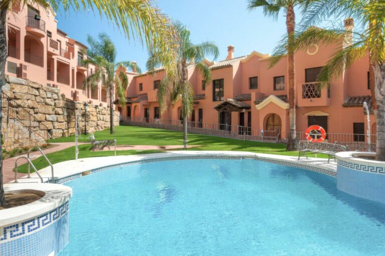 2eb12fa23fce20f9e0a5e34fc1bbcae4 - 5