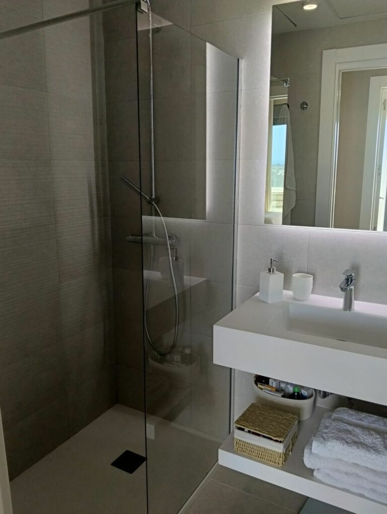 2efcdd5c9fecab37882cd6beff7a6f08 - 16