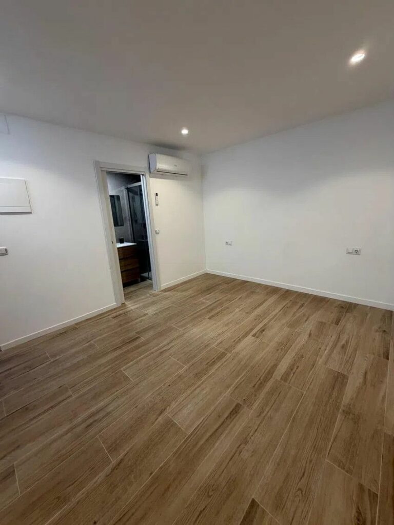 2f5741d987322150aa4816df72c31749 - 14