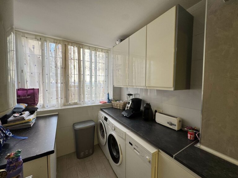 2fd3e2eecf271ecc7a00a271a5524c95 - 10