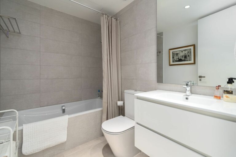 2fd4b439421ca6357866c0a0982f31d1 - 12