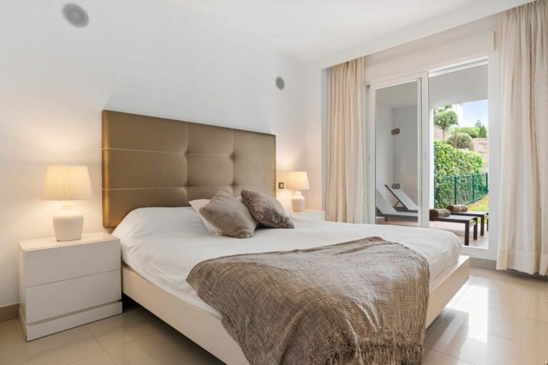 31409fc28e64b558eeaf98b102e40407 - 15