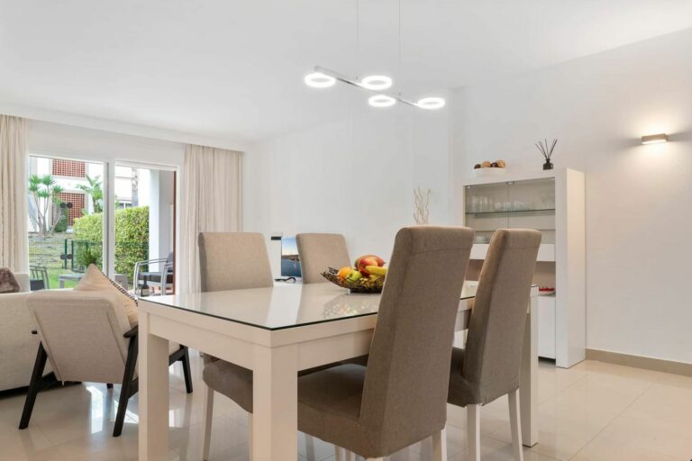 31409fc28e64b558eeaf98b102e40407 - 9