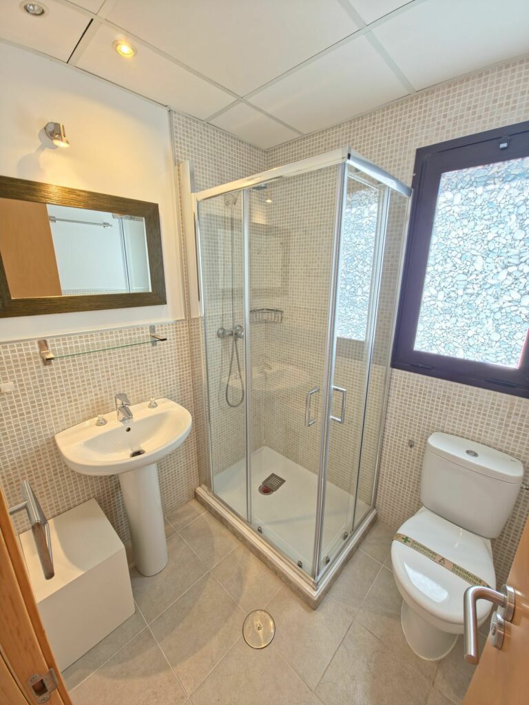 331431b779ec79f76764d5733dfa6cf6 - 10