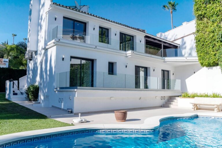 33d9c2fd9a79e77e56b50f4cd51e4886 - 3